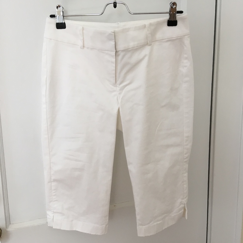 Ann Taylor White Capri Pants Size S